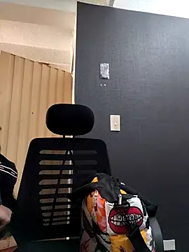 Venuz Rivers  online show from December 18, 3:50 pm