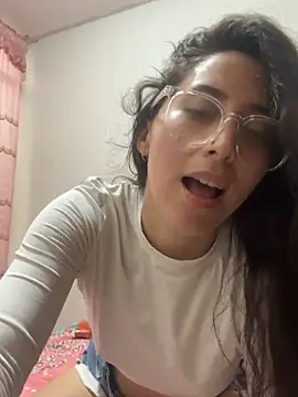 LatinDoll8 online show from May 31, 9:16 pm