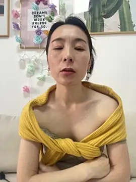 you-005 online show from February 8, 2:37 am