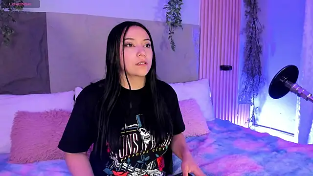 isabellagiirl online show from July 2, 8:26 pm