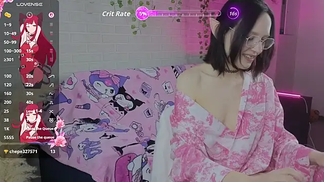 KaseyKItty  online show from April 5, 1:15 am