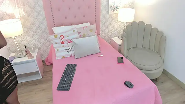 amber  ferrera online show from February 16, 7:58 pm