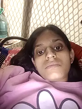 Eva 890 online show from April 3, 6:50 pm