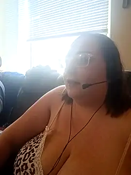 pinkcheetah12 online show from March 19, 2:21 pm