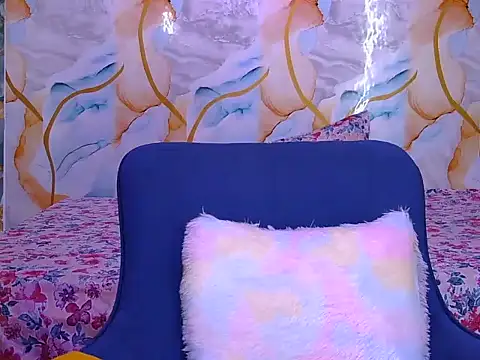 bold-smirthii online show from February 3, 4:32 am