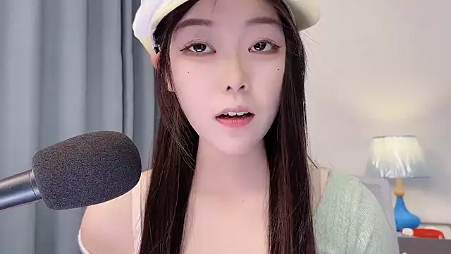 smalldaisy online show from April 14, 4:45 am