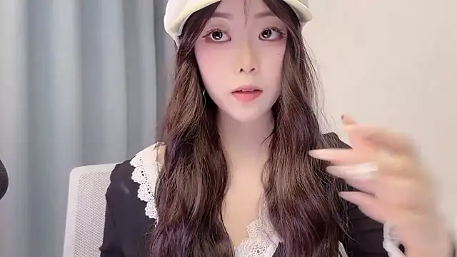 smalldaisy online show from March 17, 5:44 am