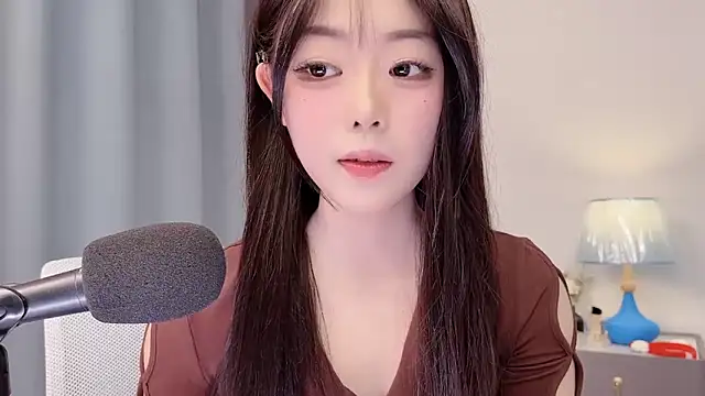 smalldaisy online show from March 31, 3:17 am