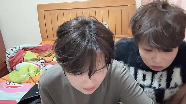 junnan001 online show from February 4, 11:02 am