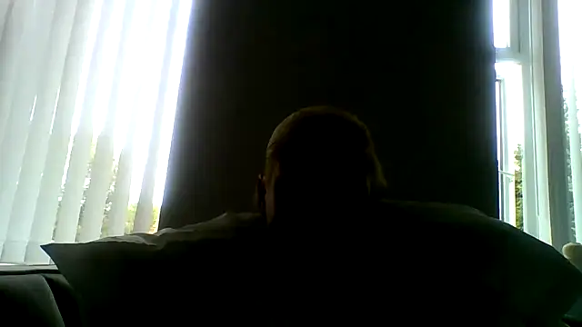 jennyblondeuk online show from April 1, 2:14 pm