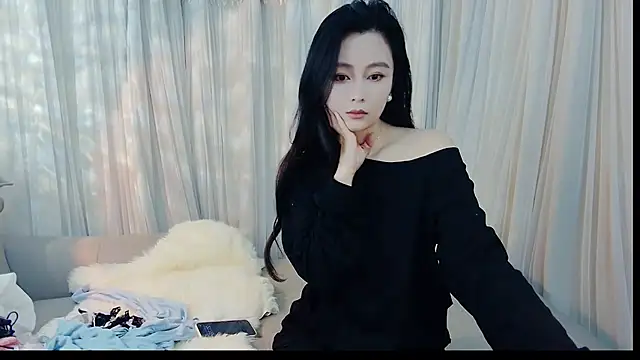 HCOCO online show from April 10, 1:39 pm