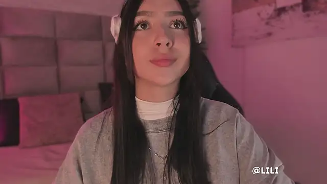 Lilith Sage  online show from March 18, 7:52 pm