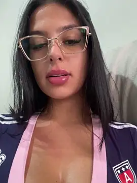 jujuarantes  2026 online show from January 7, 12:19 pm