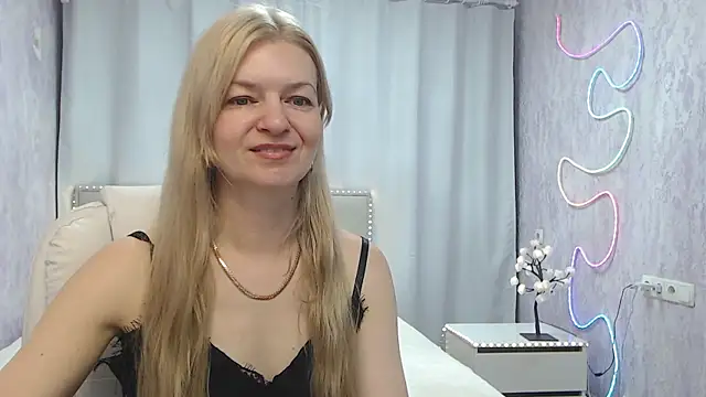MelissaTyler online show from July 7, 5:43 am