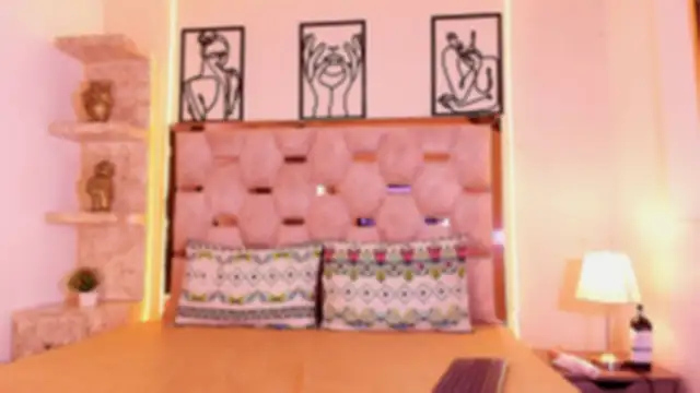 Sophieh Sweet online show from February 11, 10:44 pm