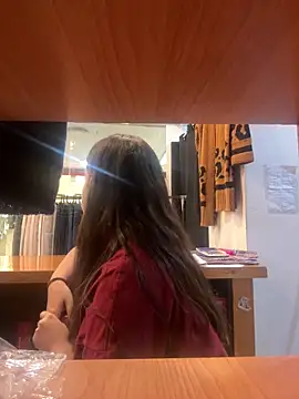 lele202526 online show from April 13, 6:30 pm