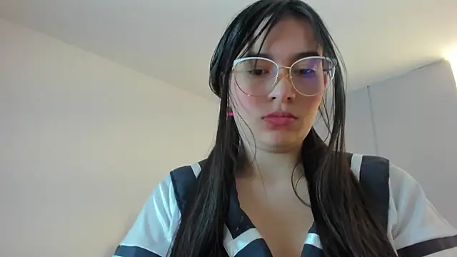 lila lain online show from March 24, 2:50 am