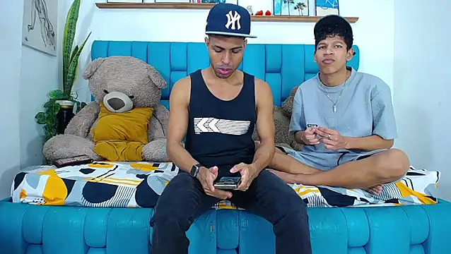 Interracial Snow Bunny online show from March 17, 2:10 pm