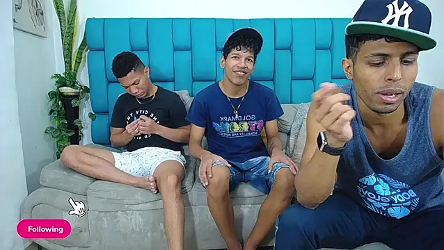 Interracial Snow Bunny online show from March 28, 8:19 pm