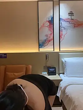 mo-mo-69 online show from April 7, 10:39 am