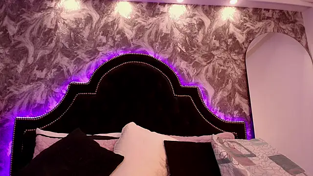 Chloe Connor online show from March 15, 10:34 pm