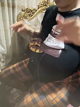 m235922 online show from February 6, 1:20 am