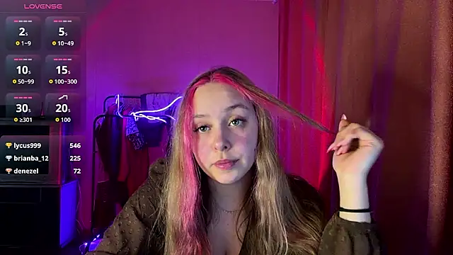 ZoraDearmon online show from February 6, 10:46 pm