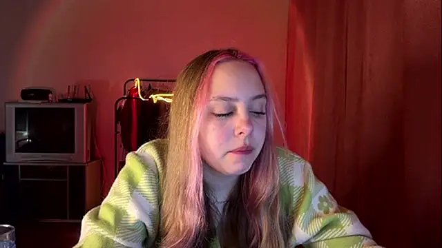 ZoraDearmon online show from February 13, 9:27 pm