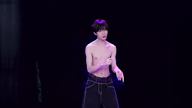 EXO-cbz online show from February 5, 8:06 am