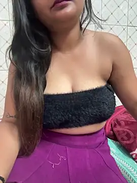 Curvy Anaya online show from April 17, 6:37 am