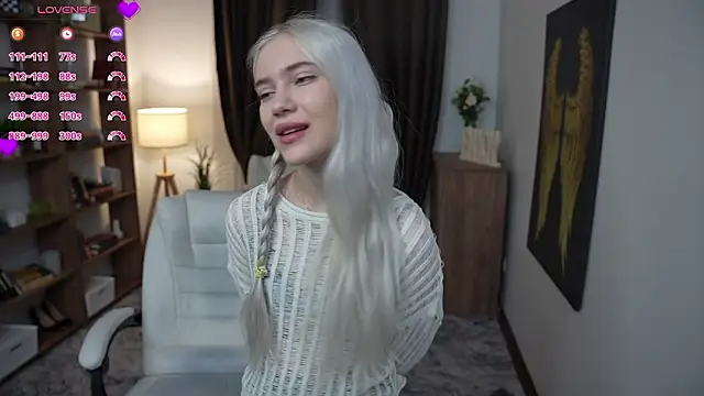 KristalCrowner online show from March 11, 7:16 pm