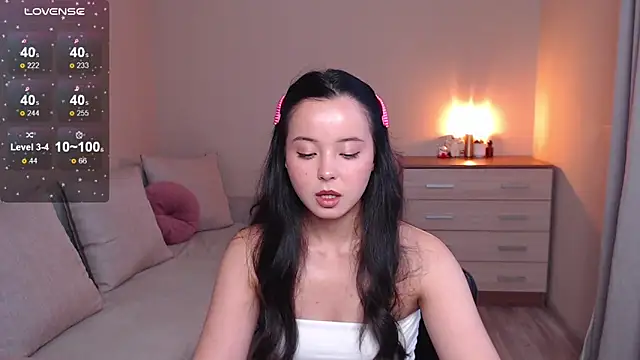 Snapshot of lia_hetty chatting on October 7, 2:32 pm lia hetty online show from October 7, 2:32 pm