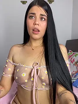 sophyy white online show from February 21, 10:32 pm