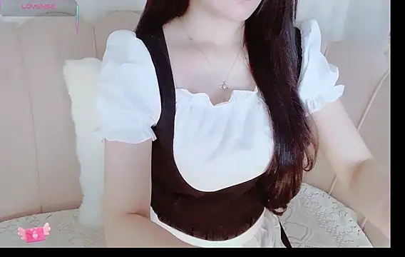 Junnatalie   online show from April 9, 6:19 am