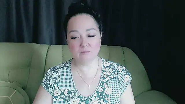 Snapshot of infinity_loveliness chatting on September 20, 6:45 am infinity loveliness online show from September 20, 6:45 am