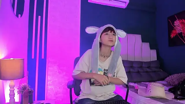 Jessi Suho online show from January 12, 8:14 pm