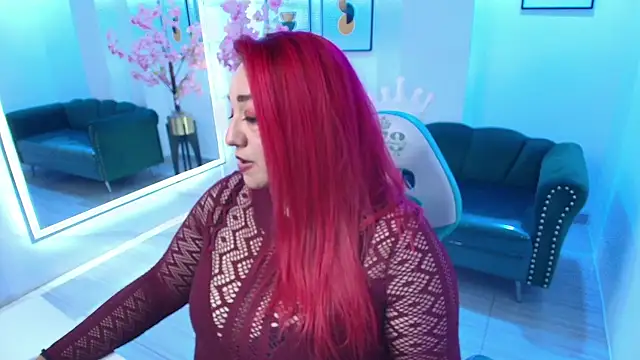 Hannah andrews online show from January 9, 8:02 pm