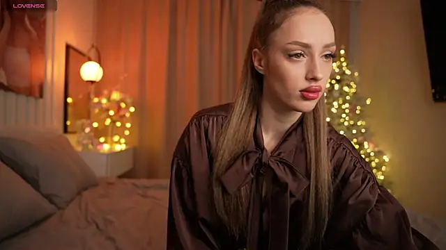 MilaLux online show from January 10, 3:00 am