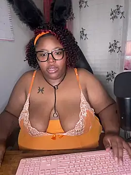 Chocolatebunnyxx96 online show from March 6, 1:12 am