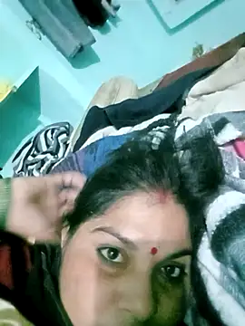 Rajnilodhi4788 online show from January 12, 11:21 pm