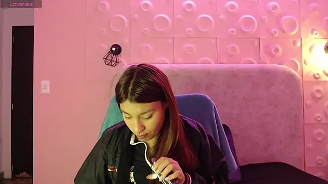 yuyis 15 online show from January 14, 12:43 pm