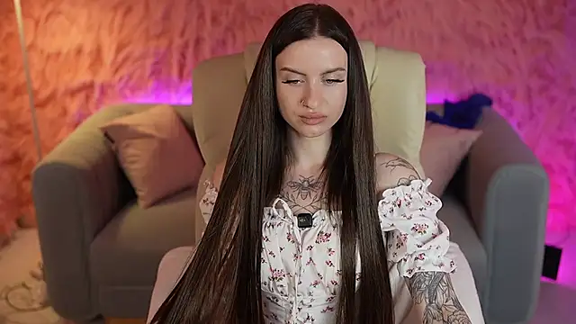 AlexaFleur online show from June 27, 1:06 pm