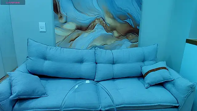 Bruna Ferrazz online show from February 12, 8:10 pm