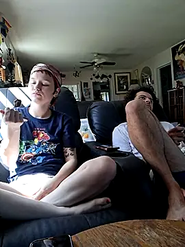 SugarNCinnamon online show from May 16, 9:03 pm