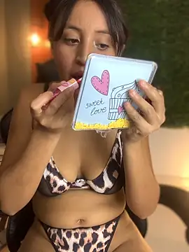 PaulaSweetFire  online show from March 27, 10:43 pm