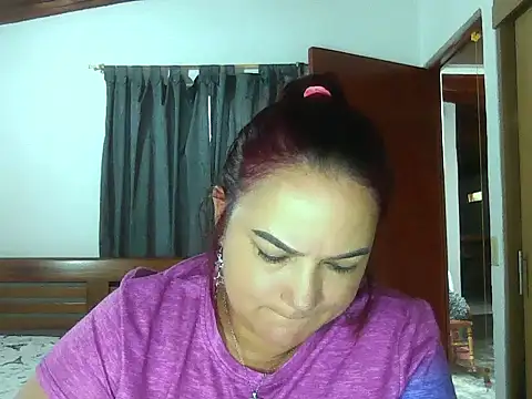 Roja tentacion online show from June 4, 8:35 pm