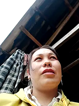 vanvan005 online show from January 19, 6:09 am