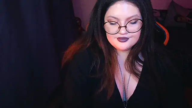 PixelMiss online show from August 8, 9:12 pm