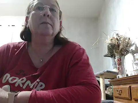 xmyriamx online show from March 9, 8:01 pm