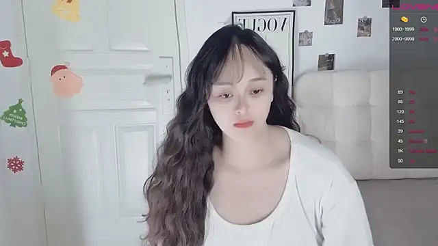 sunny-ly online show from March 31, 6:30 pm